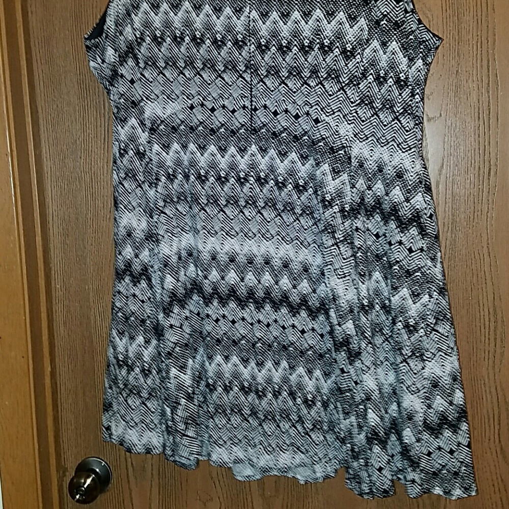 Torrid black and white print sun dress - Picture 5 of 7